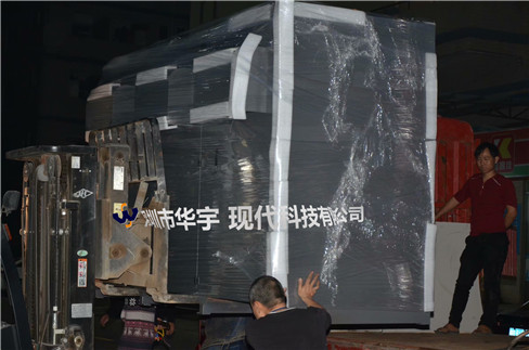 我司定制型內(nèi)置6臺投影儀控溫控濕投影機(jī)柜凌晨兩點(diǎn)發(fā)貨貴州六盤水(圖2) 我司定制型內(nèi)置6臺投影儀控溫控濕投影機(jī)柜凌晨兩點(diǎn)發(fā)貨貴州六盤水(圖2)